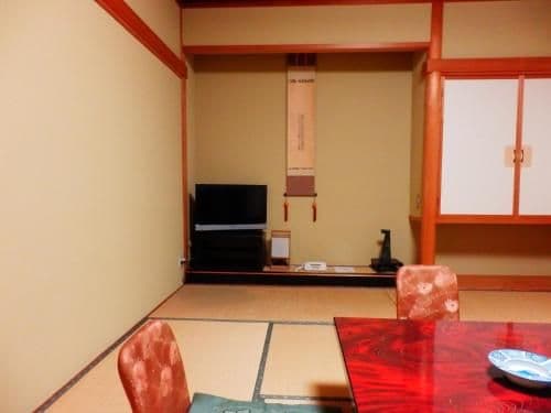 Japanese-Style Twin Room with Shared Bathroom
