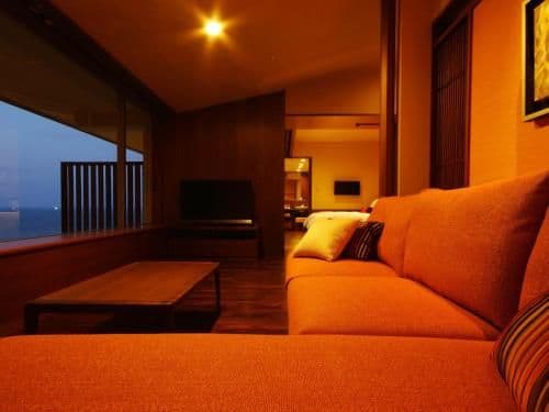 Deluxe Twin Suite - "Tokijiku" - Breakfast and Seasonal Kaiseki Dinner Included