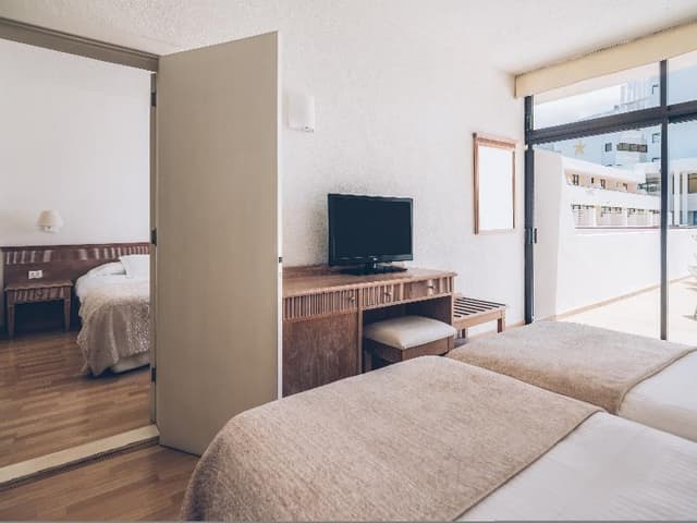 FAMILY ROOM TWO BEDROOMS