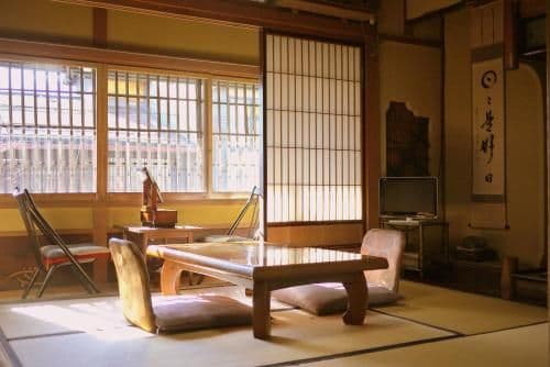 Japanese-Style Twin Room with Shared Bathroom