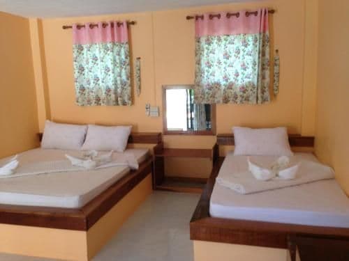 Standard Triple Room - Hillside