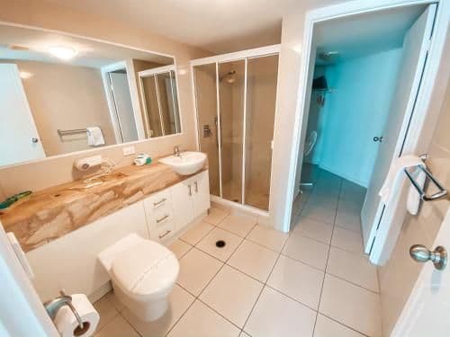 Three Bedroom Executive Apartment with Ocean View