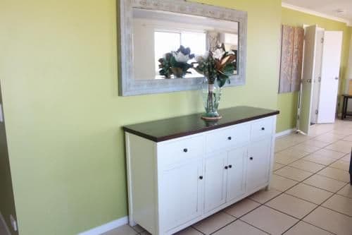Three Bedroom Executive Apartment with Ocean View