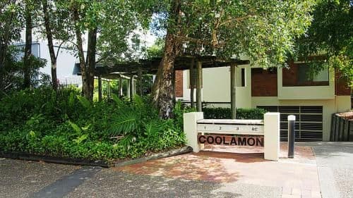 Four-Bedroom Family Apartment with Direct Access to Beach - Coolamon - External Apartment