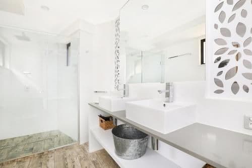 Three-Bedroom Apartment - Mid Level