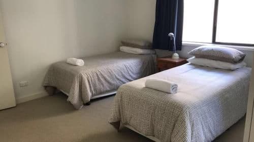 Four-Bedroom Family Apartment with Direct Access to Beach - Coolamon - External Apartment