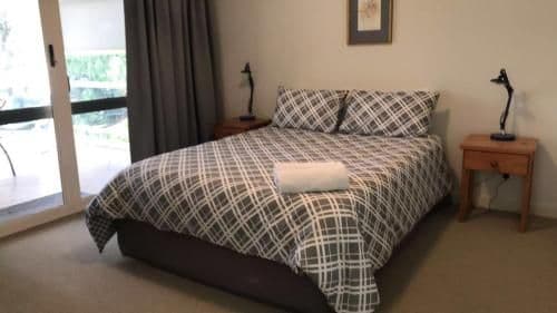 Four-Bedroom Family Apartment with Direct Access to Beach - Coolamon - External Apartment
