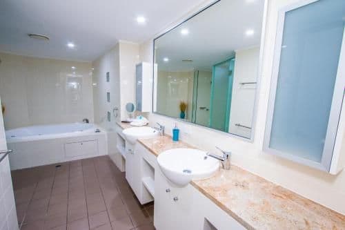 Premium Three Bedroom Apartment with Garden View