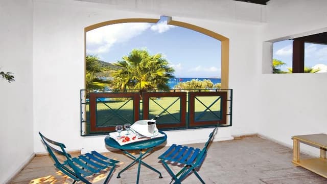 DOUBLE SEA VIEW