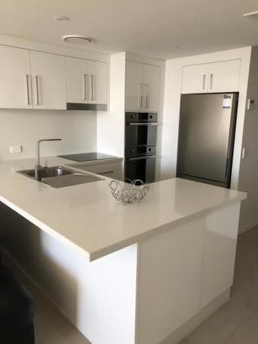 Deluxe Two-Bedroom Apartment with Spa Bath