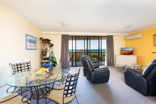 Two-Bedroom Ocean View Apartment