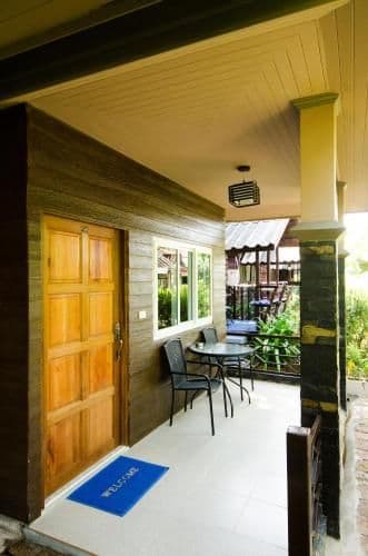 Deluxe King Room with Garden View