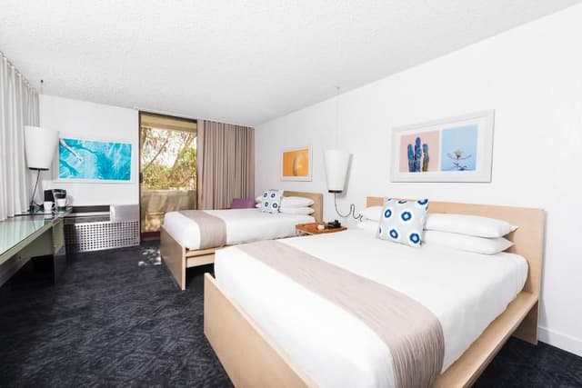 DOUBLE DELUXE TWO BEDS