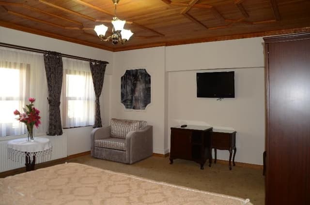 FAMILY ROOM STANDARD