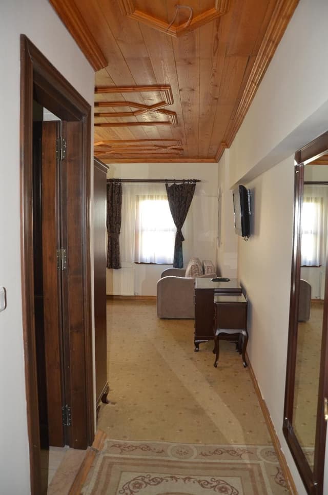 FAMILY ROOM STANDARD