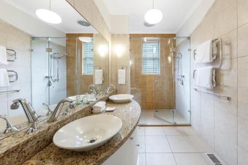 Seafront Villa - Full Ocean Views