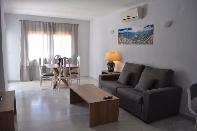 APARTMENT CAPACITY 7 THREE BEDROOMS