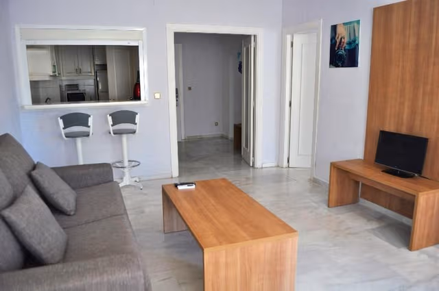 APARTMENT CAPACITY 8 THREE BEDROOMS