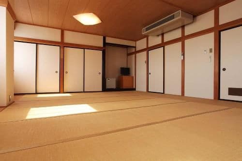 Triple Room with Shared Bathroom