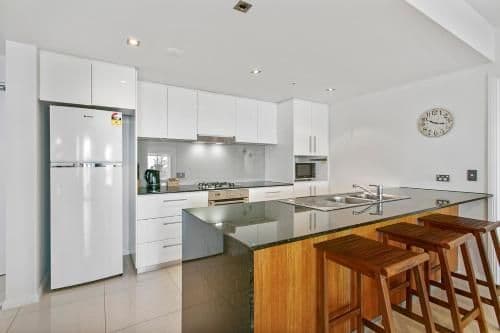 Deluxe Ocean Front Apartment