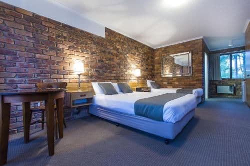 Executive Twin Room with Balcony