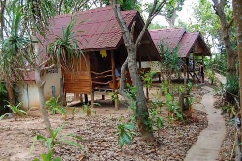 Bungalow with Partial Sea View