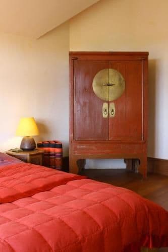 Queen Room with Shared Bathroom