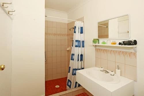 Queen Room - 9