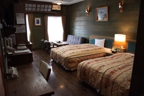 Deluxe Twin Room