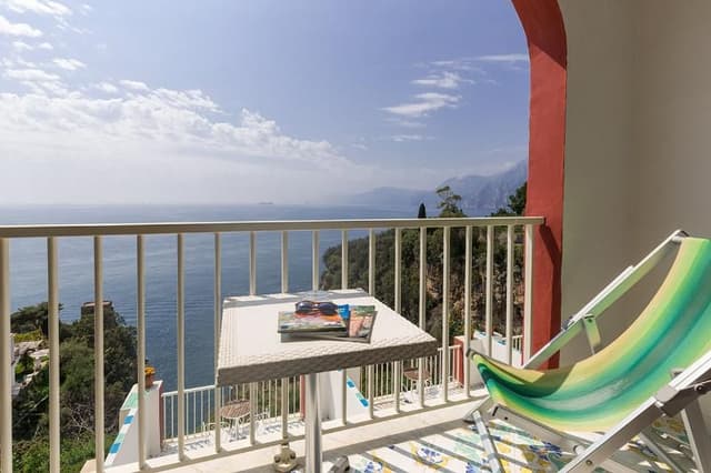 TRIPLE SEA VIEW