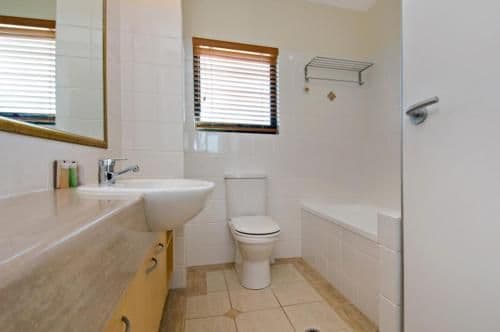 Two-Bedroom Apartment with Park View Deluxe