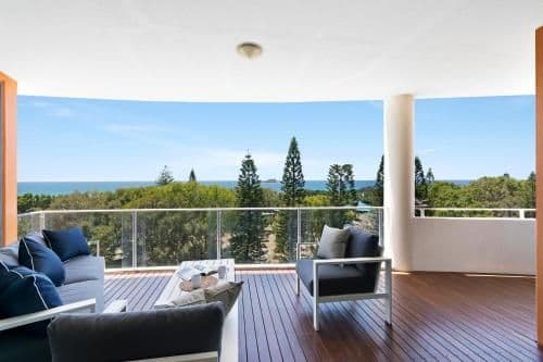 Two-Bedroom Apartment with Ocean View Deluxe