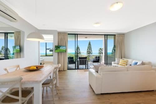 Two-Bedroom Apartment with Ocean View Deluxe