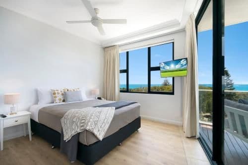 Two-Bedroom Apartment with Ocean View Deluxe