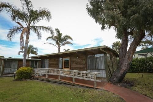 Two-Bedroom Cottage (Sleeps 4)
