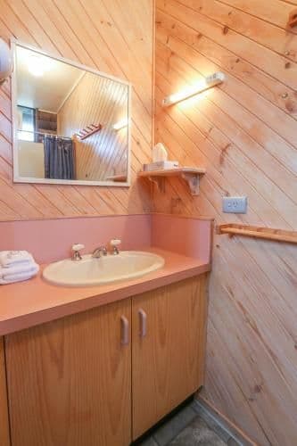 Two-Bedroom Cottage (Sleeps 5)
