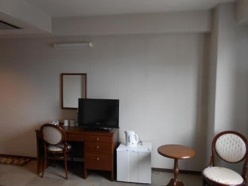 Twin Room - Non-Smoking