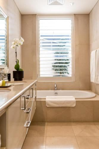 Aquila One-Bedroom Apartment