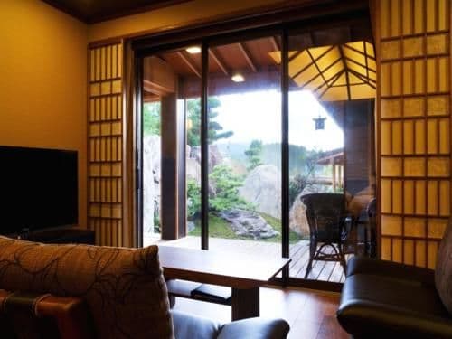 Villa with Open-Air Bath (Waraku)