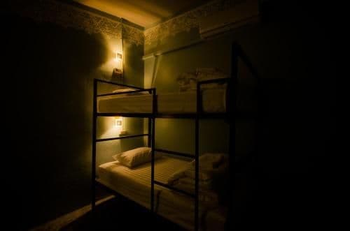 Bunk Bed in Dormitory Room with Shared Bathroom
