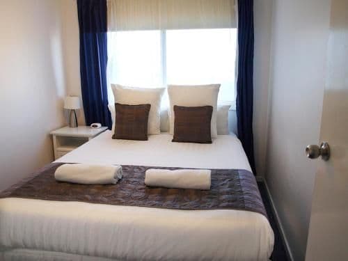 Pool Deluxe Suite