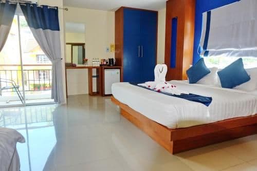 Deluxe Family Room