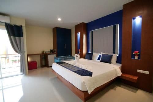 Deluxe Family Room