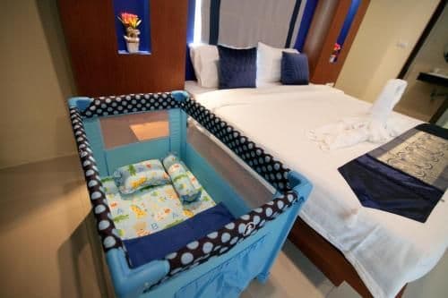Deluxe Family Room