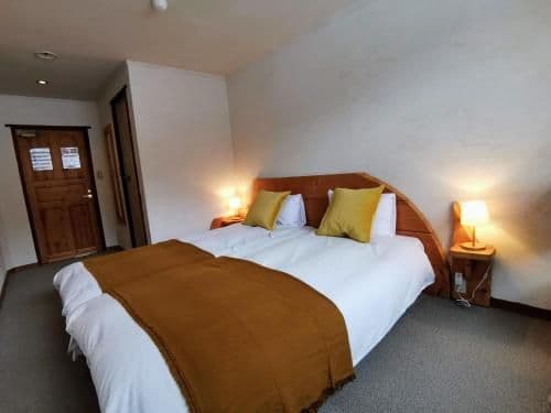 Twin Room with Shower