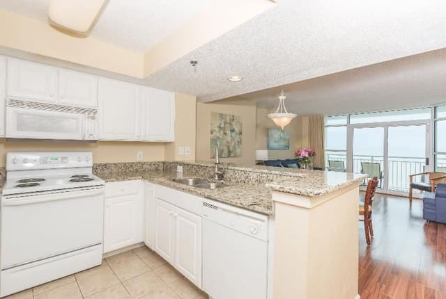 SUITE OCEAN FRONT TWO BEDROOMS