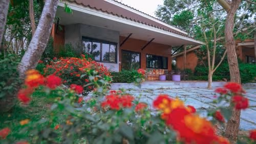 Grand Double bed Villa with Garden View