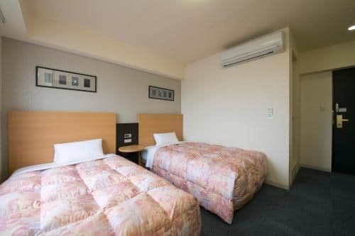 Twin Room - Non-Smoking