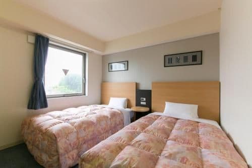 Twin Room - Non-Smoking