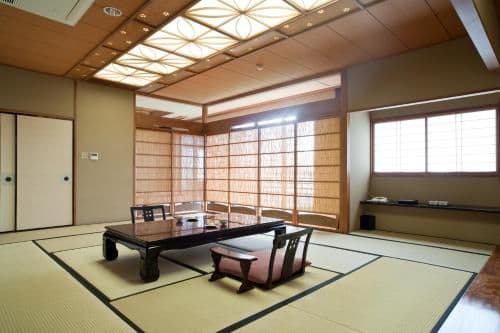Deluxe Japanese-Style Room with Private Bathroom - Partial Ocean View